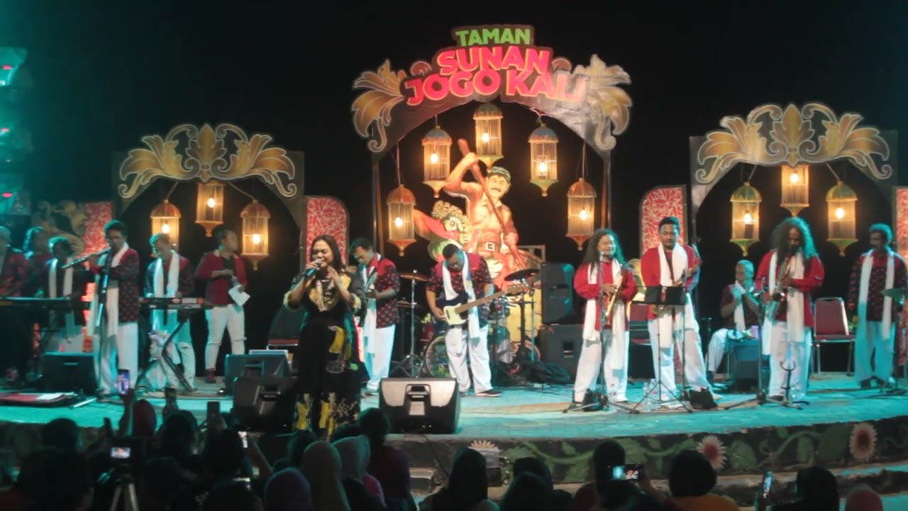 KARENA DIA  YAN VALLIA OM ERVANA 87 HIBUR PENONTON DI TAMAN JOGOKALI SOLO@rumahkuindonesia68