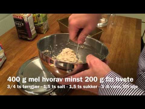 Video: Hvordan Bake Hjemmelaget Brød I En Langsom Komfyr