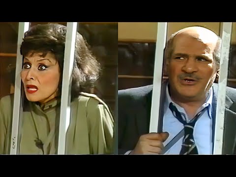 سهير البابلي مش قادرة تكمل المشهد لما حسن عابدين خرج عن النص واحرجها ع المسرح هتموت من الضحك