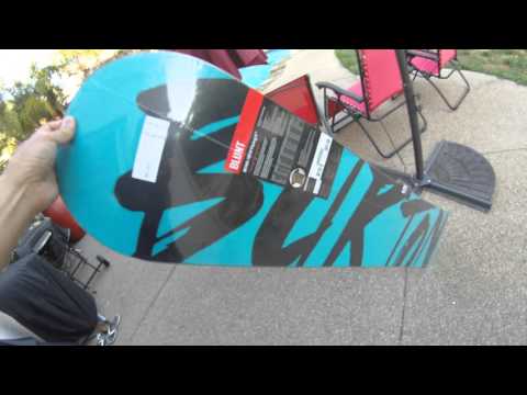 Burton Blunt Snowboard 2016 Model 157 Flying V - YouTube