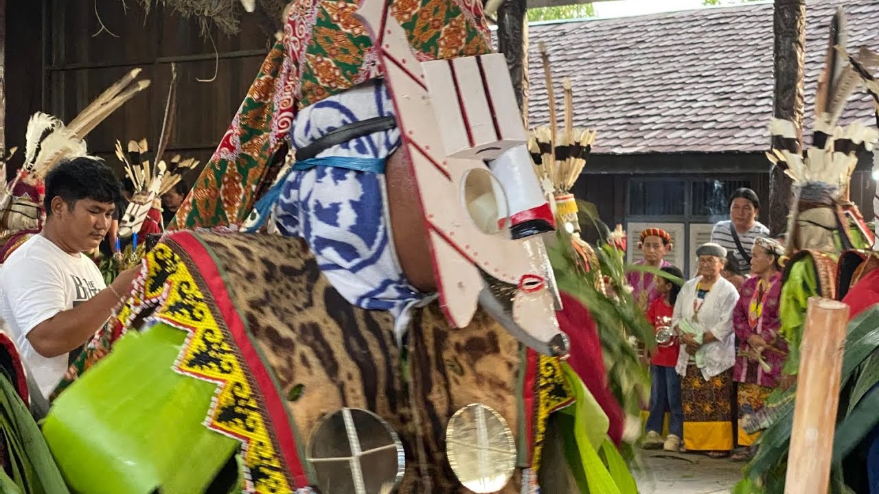 Hudoq apah kampung matalibaq, serta asal muasal mereka datang