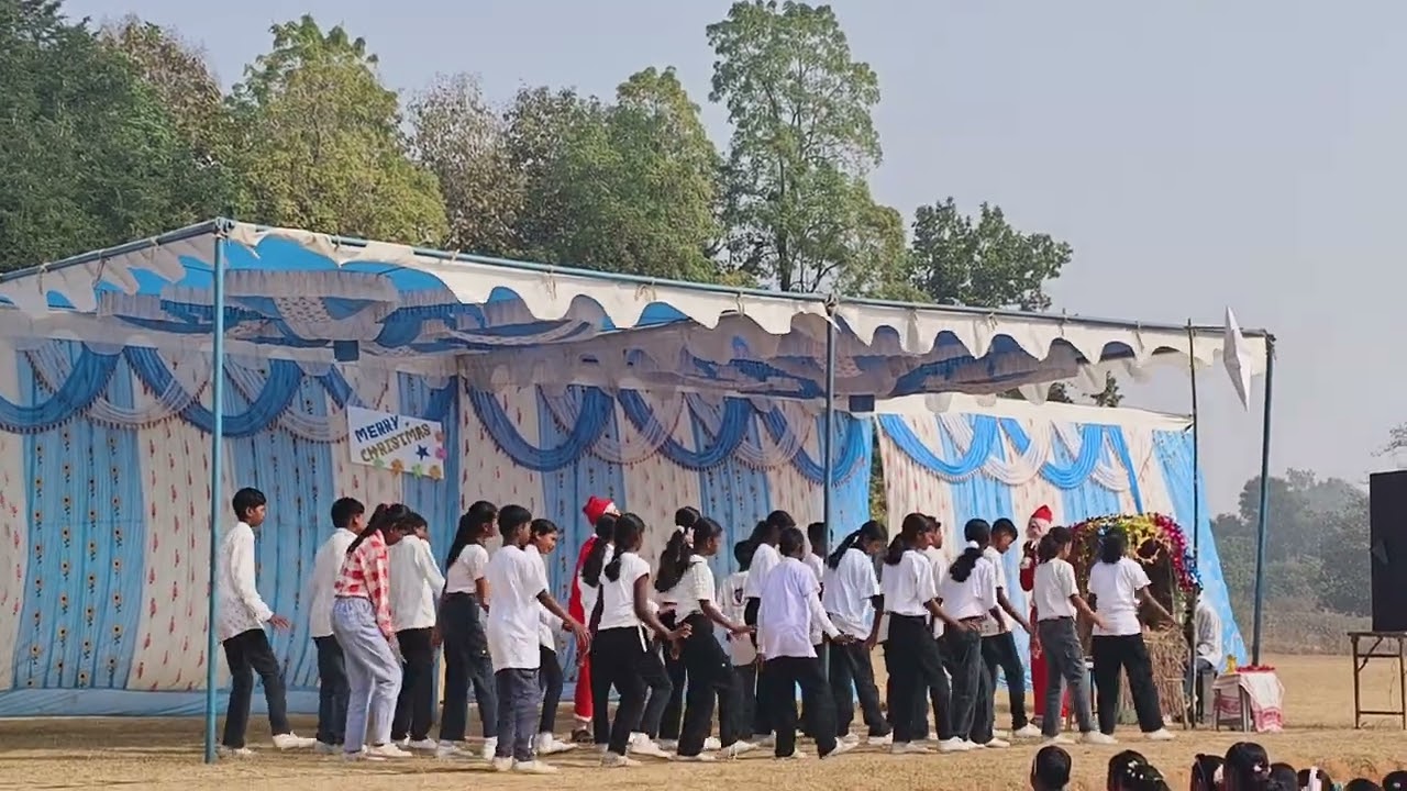 मसीहा आया है। Class 6th Christmas gathering dance 🎉