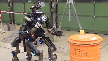 CENTAURO – Robust Mobility and Dexterous Manipulation in Disaster Response by Fullbody Telepresence