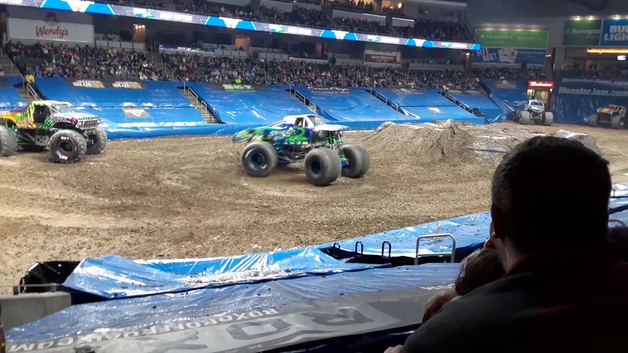 Monster jam 2020 toledo ohio YouTube