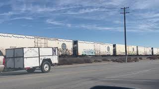 San Joaquin Valley Railroad (SJVR) Reefer movement in Bakersfield 11/27/23