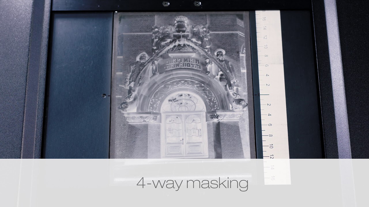 Glass negative carrier for the Zeutschel ScanStudio