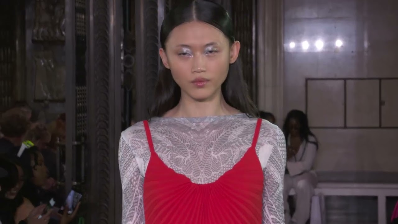 Kornit Fashion Week London 2022: Georgia Hardinge