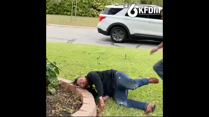 Hero tackles fleeing drunk driver who killed Texas cop in crash - DayDayNews