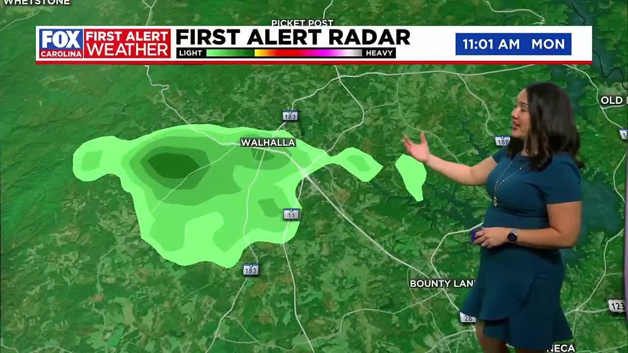 Scattered showers ramp up on Monday - YouTube