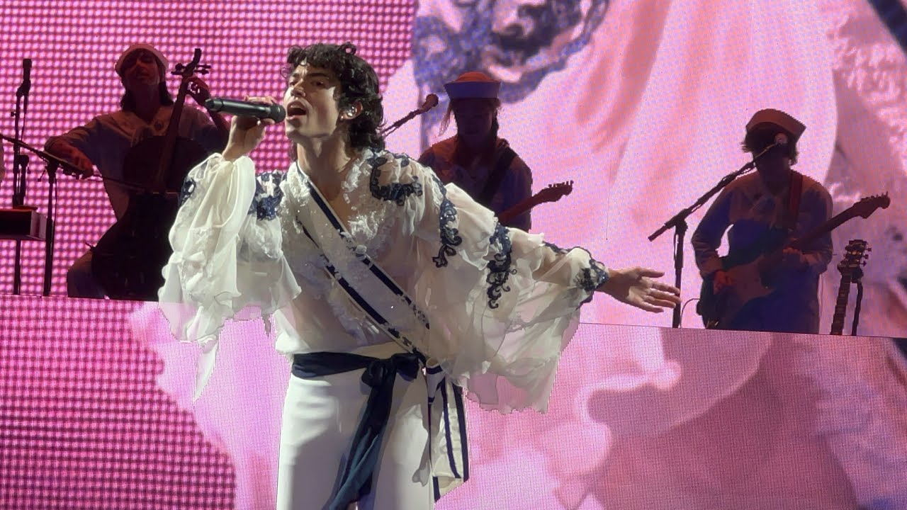 sunset tower | conan gray (wishbone pajama tour chicago)