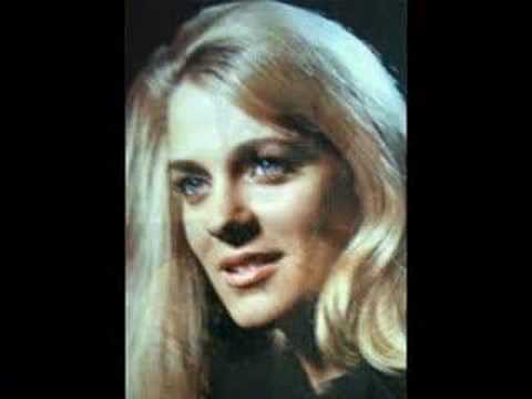 Connie Smith sings SEATTLE