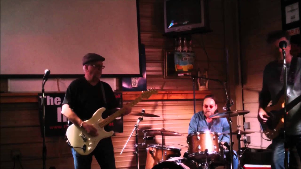 The Invaders - La Grange New Strat Pickups Demo