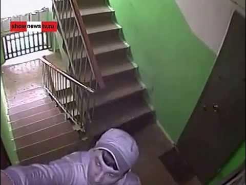 Прятался в подъезде. Закладки в подъездах. Координаты закладки в подъезде. Закладки тайник у подъезда. Вещи в подъезде.