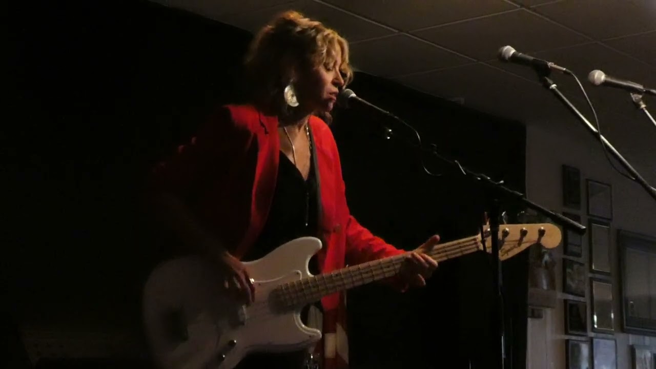 Assista a Jess Klein - Never Stop - Live at The Montrose Music Festival - 7.25.2026 no YouTube Assista a Jess Klein - Never Stop - Live at The Montrose Music Festival - 7.25.2026 no YouTube