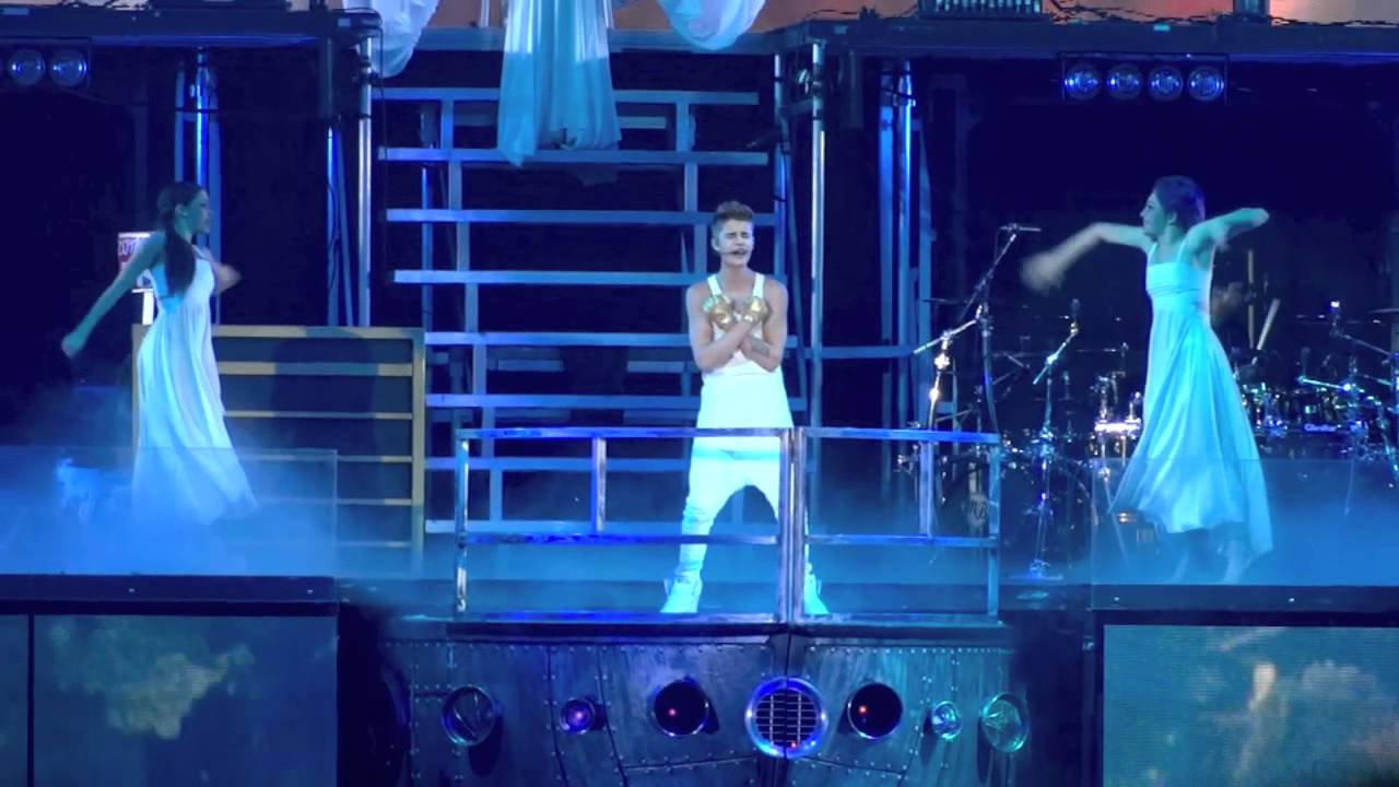 Justin Bieber "Catching Feelings" Believe Tour 1/12 YouTube
