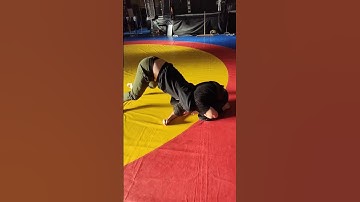 Schultz Choke from front headlock - nasty submission #bjj #mma #grappling