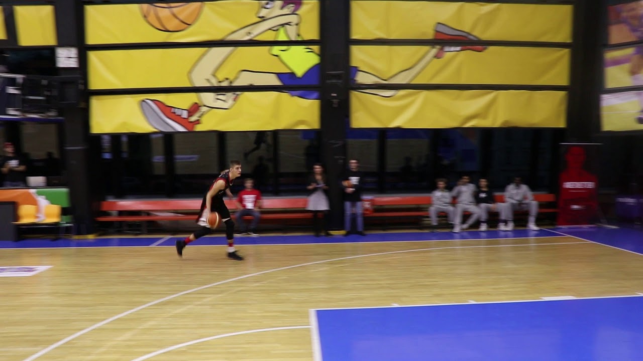 Jakub Dombek - Champion in Slam dunk contest in Young Guns GBA Invitational tournament