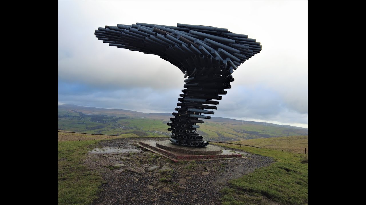 The Singing Ringing Tree - YouTube