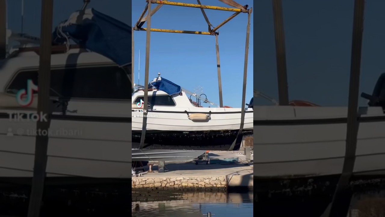 #istranka #dalmatia #croatia #boatrepair #popravak