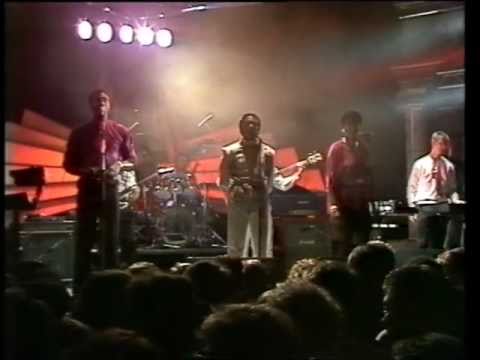 JUNIOR GISCOMBE LIVE on THE TUBE 1986
