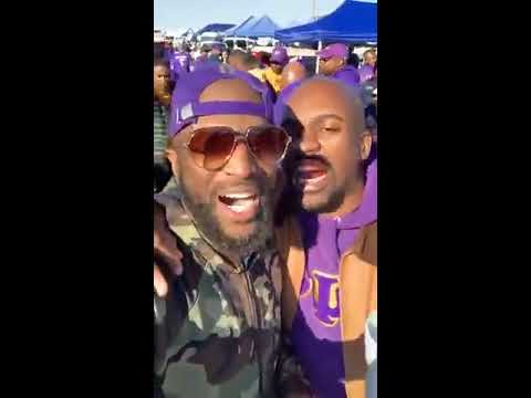 Real Love From The Que Dogs!