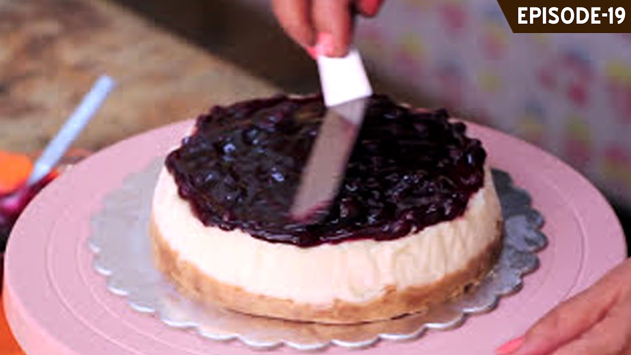 Узнайте, как приготовить простой и вкусный запеченный вегетарианский черничный чизкейк.