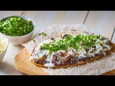 Huaraches de Bistec - YouTube