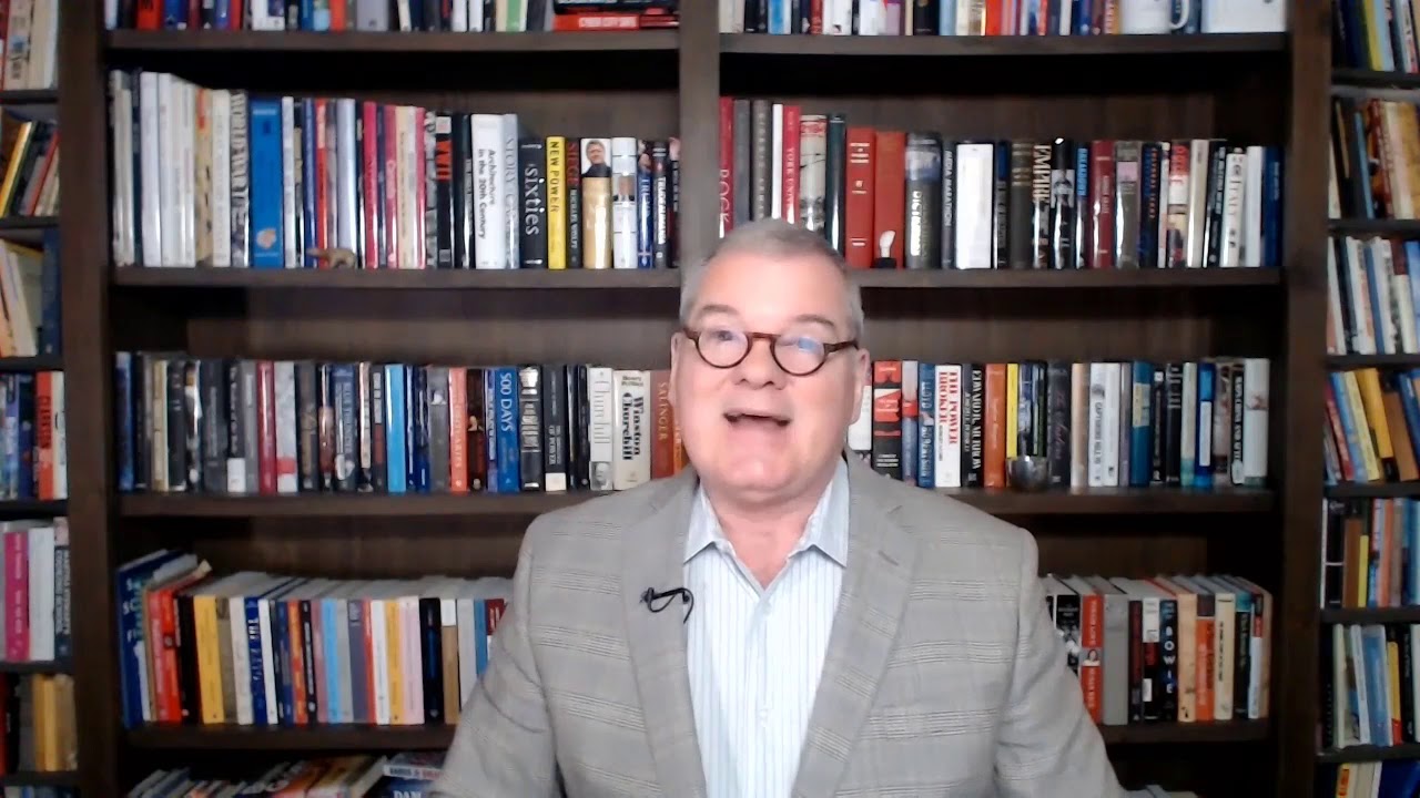 Who administer oath of office to the president