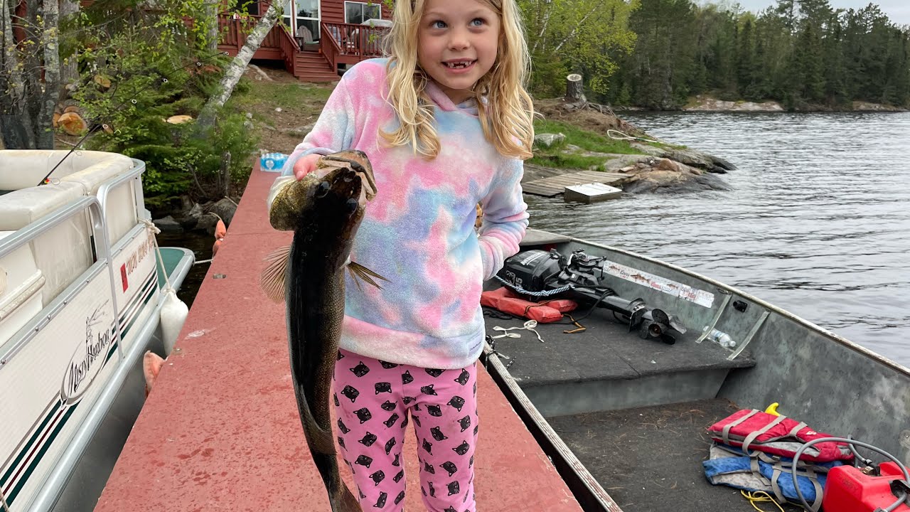Remote Wilderness Cabin Dock Fishing (Walleyes, Smallmouth Bass)