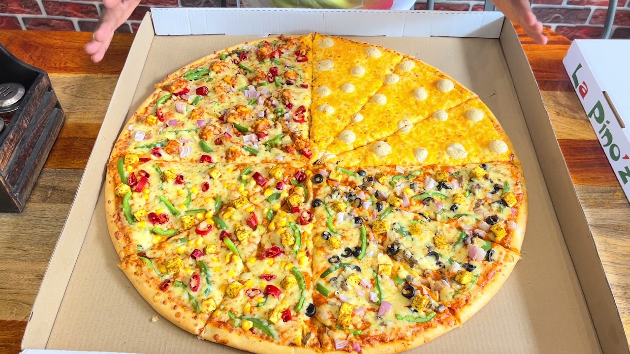 Biggest Monster Pizza in Nashik La Pino Pizaa College Road YouTube