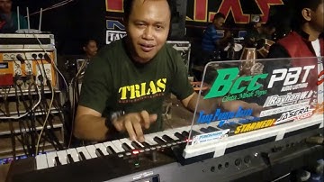 DEVI TRIANA HANING TRIAS MUSIC LIVE NGASEM CANDI