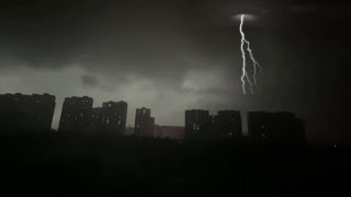 Entire city sky turns to darkness, worst ever extreme weather in China! More dams under pressure