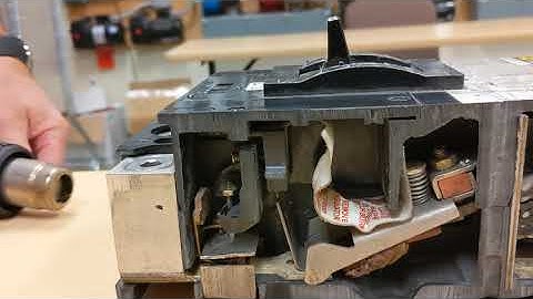 Molded Case Circuit Breaker Operation