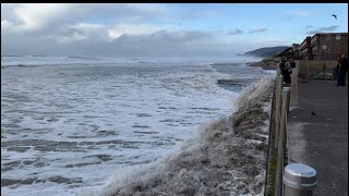 2024-11-20 Lincoln City Oregon high tide