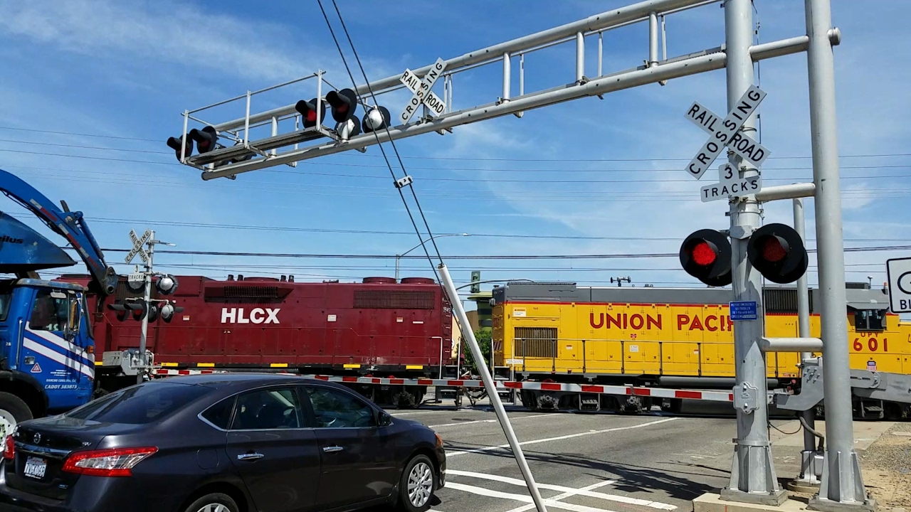 Bradshaw Road Railroad Crossing, HLCX 1842 Leads UP LRR93 Local and