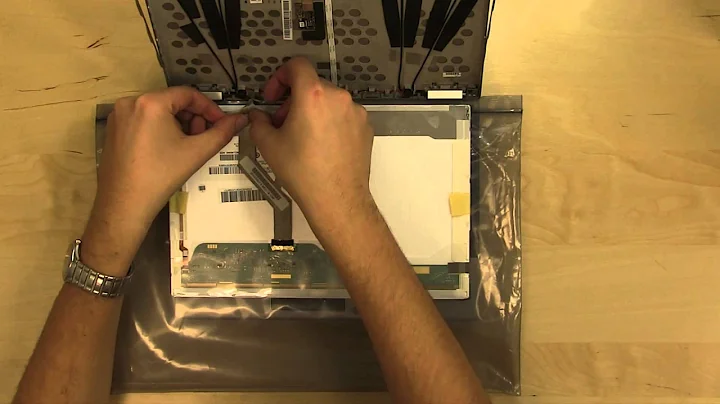 Laptop screen replacement / LCD repair [HP EliteBook 2540p]