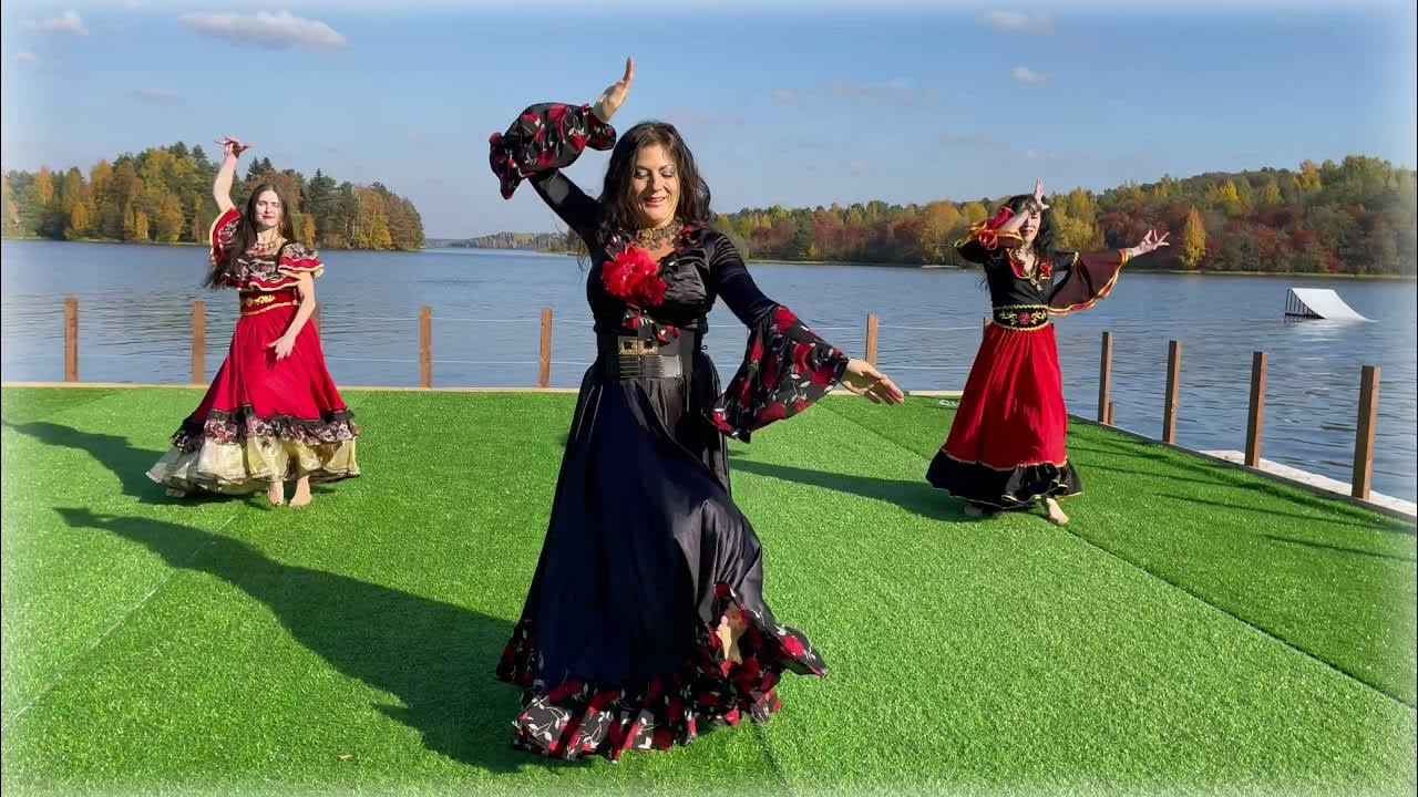 цыганская песня хоп хоп хоп. хоп хоп цыганская. песни цыган. шатра цыганский ансамбль. цыганская хоп хоп хоп.