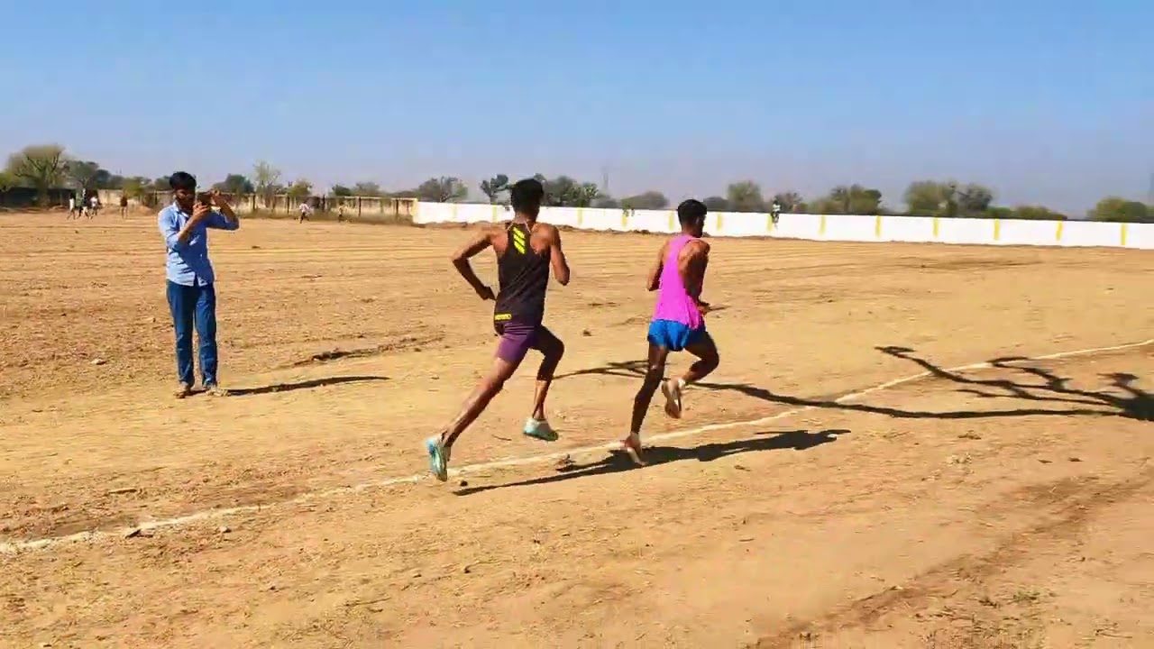 1600 METER RUNNING COMPETITION BHAGWARI KHURD BEHROAD RAJASTHAN 