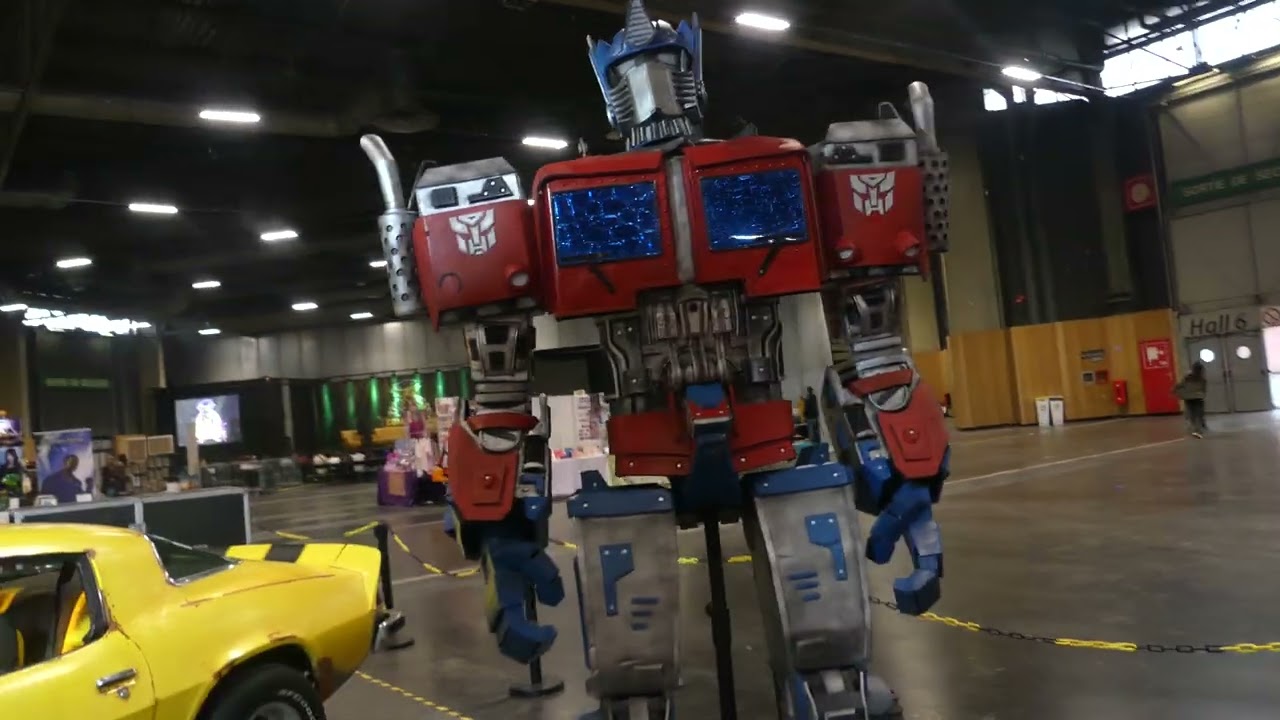 Comic Con France 2025 - Bumblebee booth