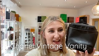 CHANEL Vintage Caviar Vanity Case - A Retro Tale