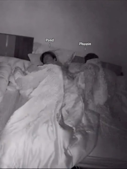 Look back at the scene where Phuwin pulled Pond's blanket.🤣 #pondphuwin #ppnaravit #phuwintang