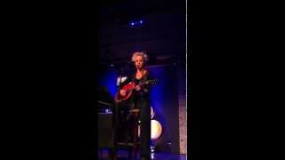 Watch Shelby Lynne Iced Tea video