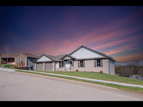3209 Crystal Ct, Jefferson City, MO home video tour