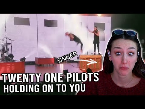 They Just Warm My Heart! | twenty one pilots: Holding On To You | Singer Reacts |