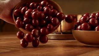 Our Signature Holiday Tower of Treats® Gift Content