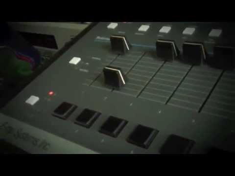 SP1200 vs MASCHINE