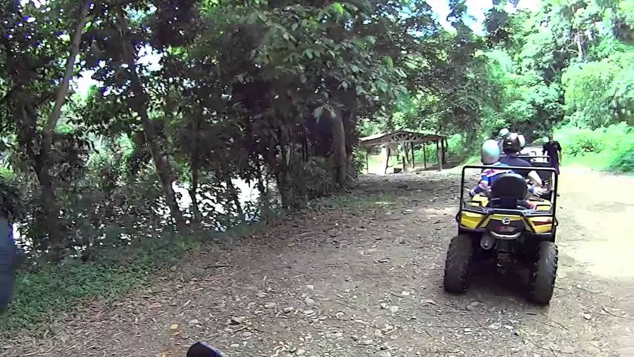 Aventura en ATV / Fourtrack por la Falda del Yunque, Hacienda Carabali, Luquillo, Puerto Rico