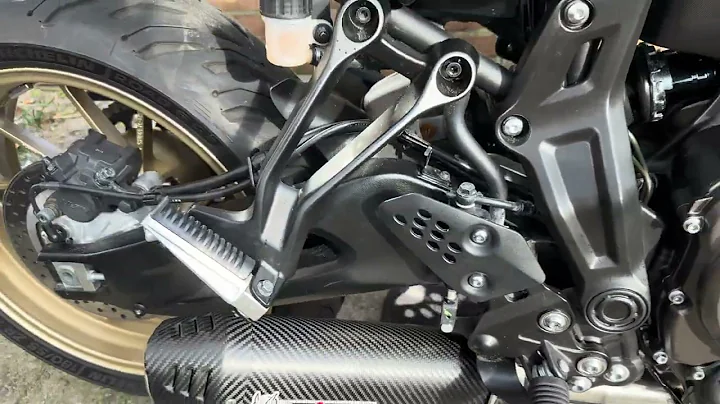 Tracer 7 @MivvExhausts  Carbon Oval exhaust sound