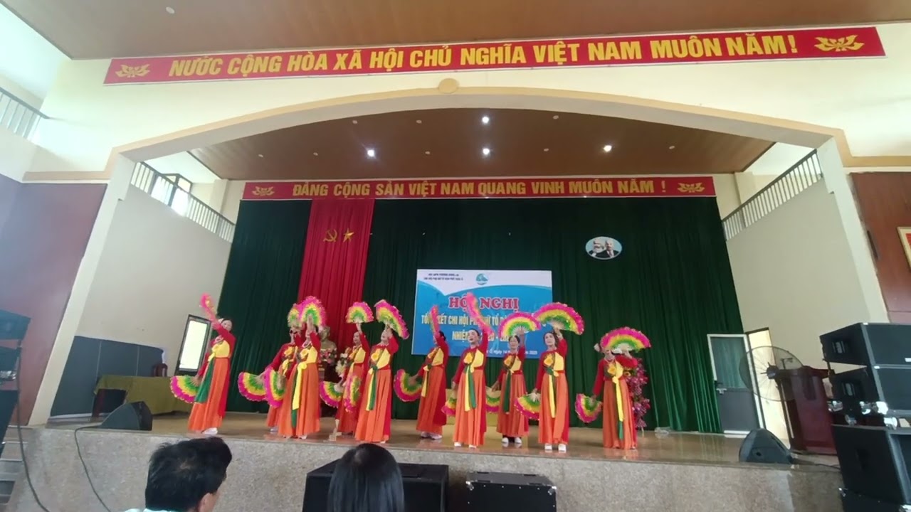 Dâng văn trầu tổ