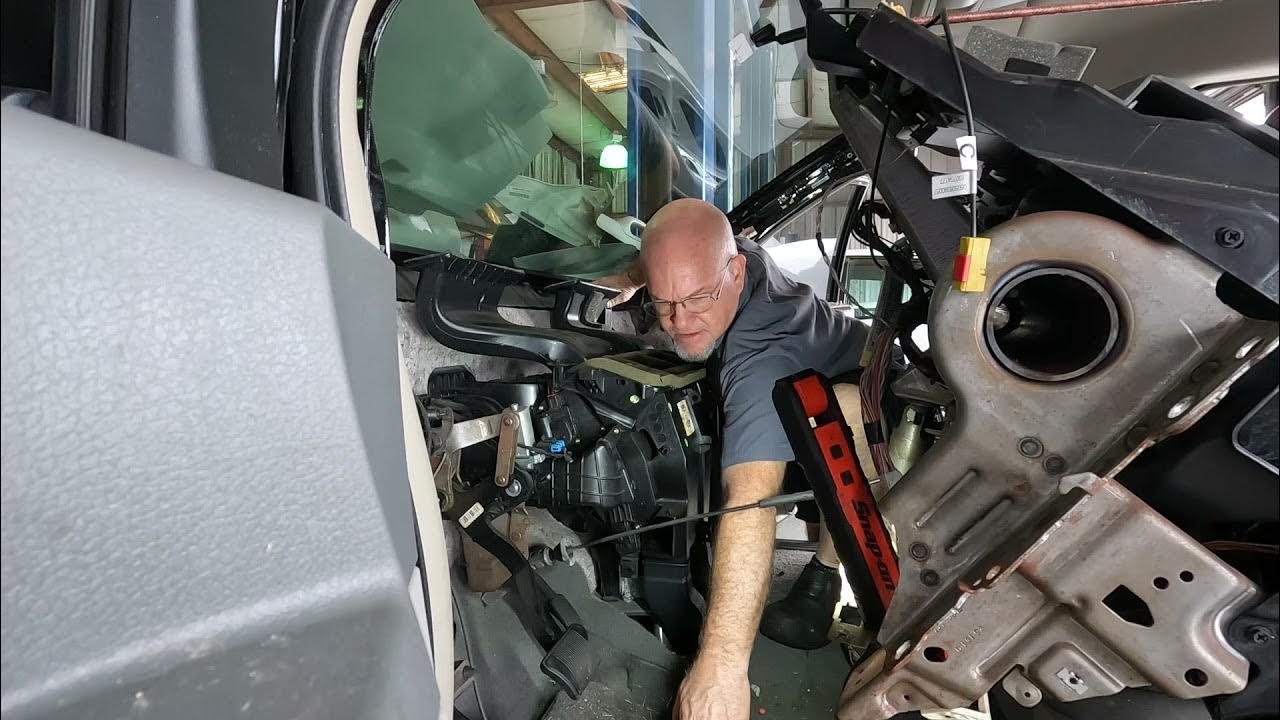 CHRYSLER TOWN & COUNTRY EVAPORATOR REPAIR, DASH REMOVAL, AUTO REPAIR